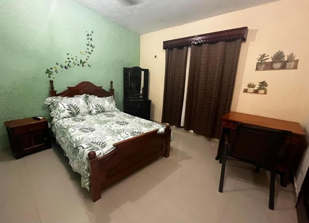Casa Toledo Chetumal Villa Exteriör bild